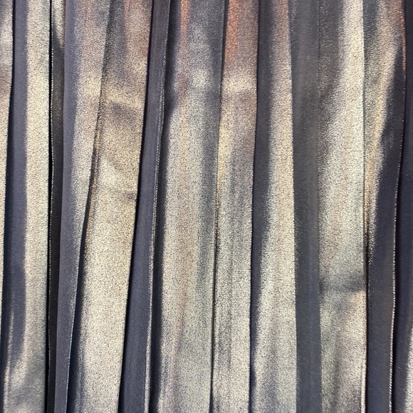Helene Berman London Metallic Pleated Skirt- Size 16 - Picture 2 of 11